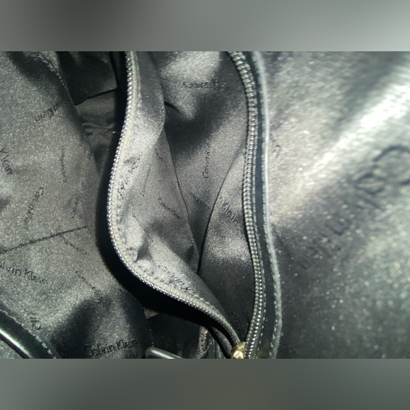 Calvin Klein - Picture 7 of 9